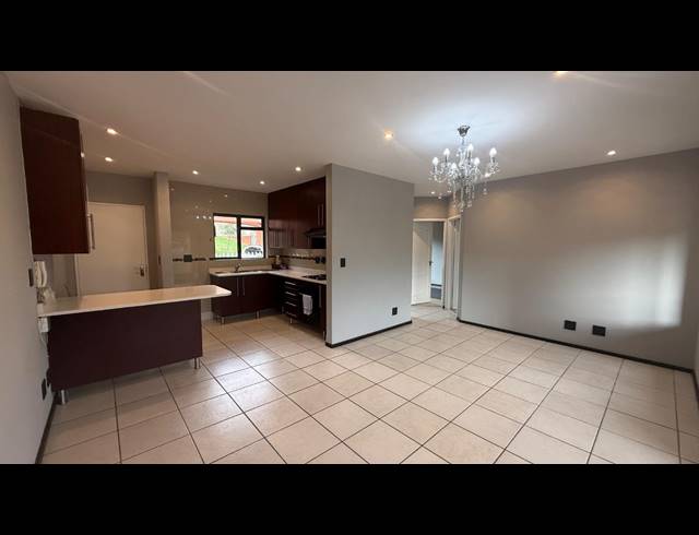 2 BEDROOM APARTMENT FOR SALE IN GLENVISTA